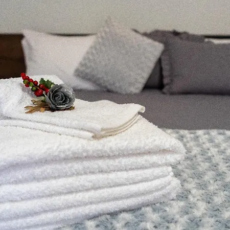 Casa De Santo Amaro Carrazedo (Aveiro)