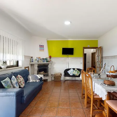 Casa De Santo Amaro Carrazedo (Aveiro)